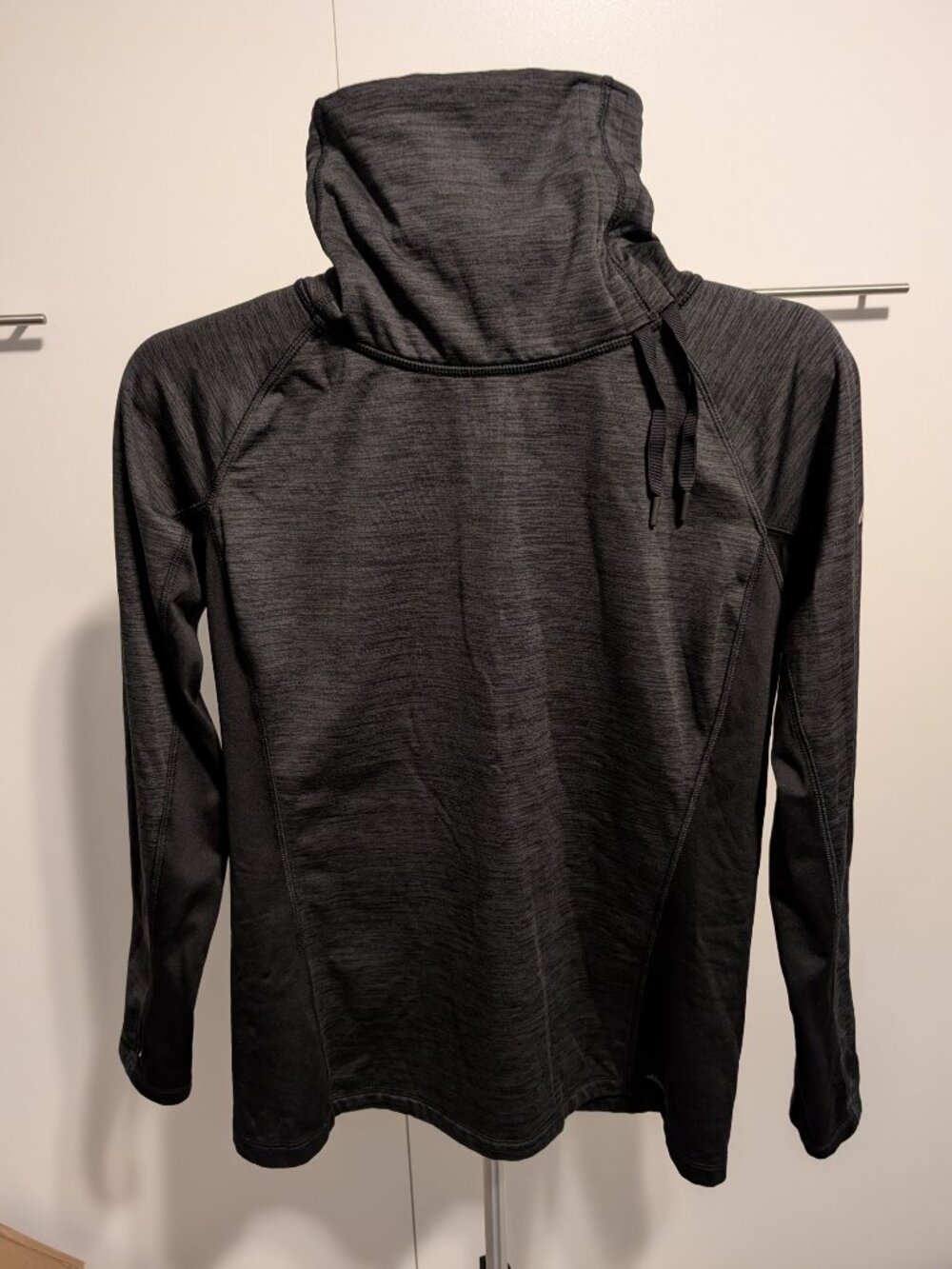 Eddie Bauer Motion Funnel-Neck Long-Sleeve - Med